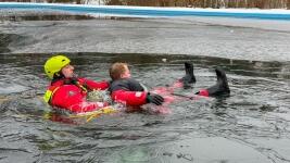 hasiči voda3 G W3EiHXYAAI9uj